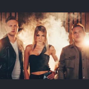 PIĘKNI I MŁODZI Magdalena Narożna - Drama